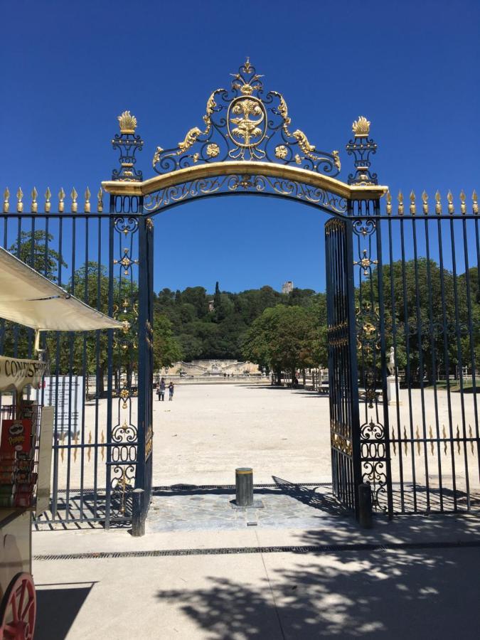 La Chambre Haute Et Son Spa นีมส์ ภายนอก รูปภาพ