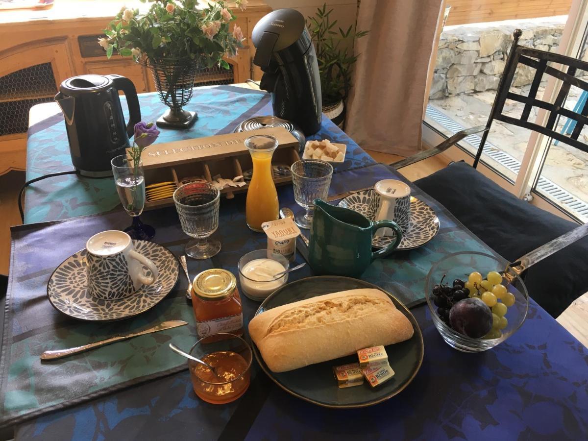 La Chambre Haute Et Son Spa นีมส์ ภายนอก รูปภาพ