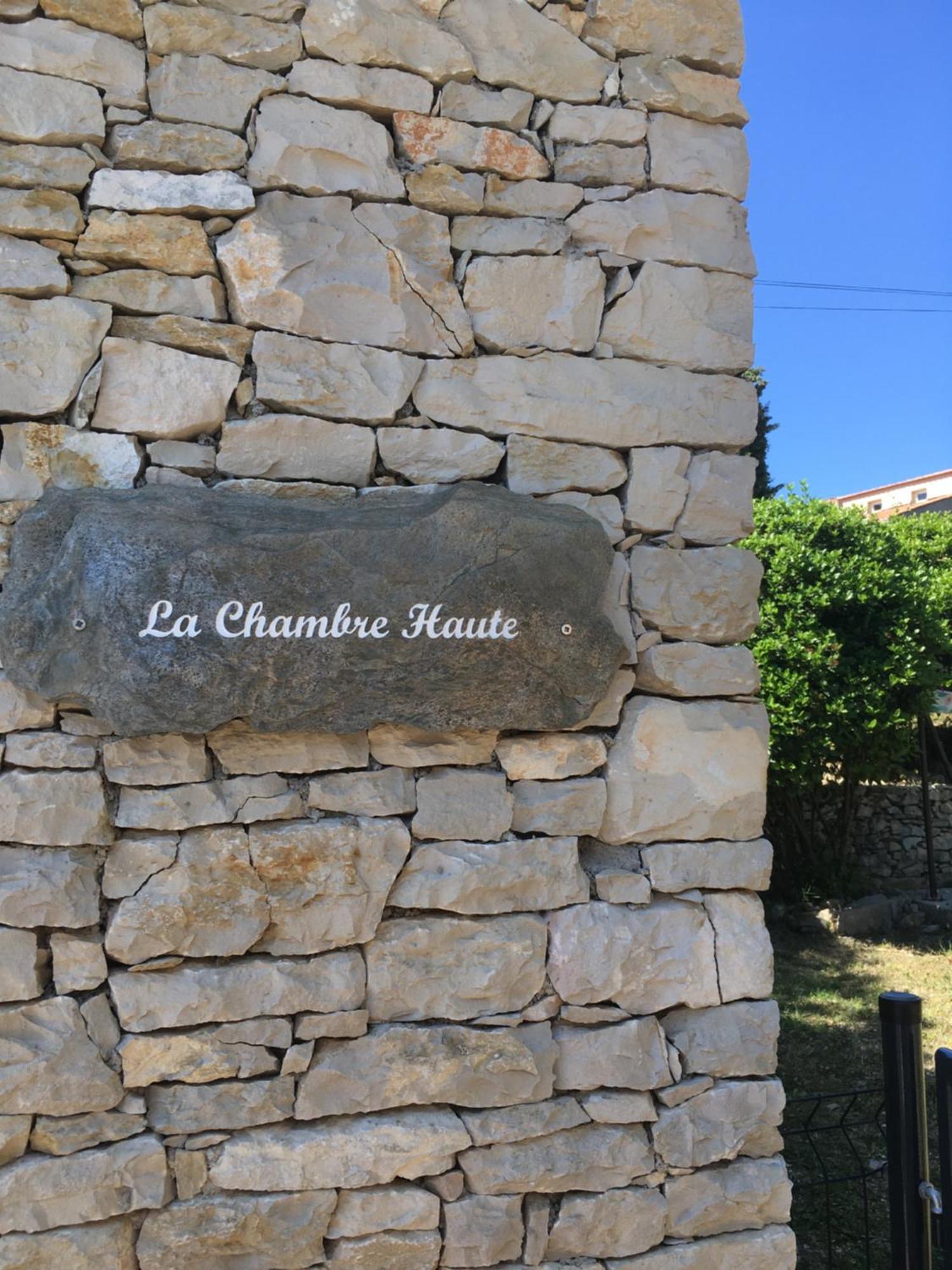 La Chambre Haute Et Son Spa นีมส์ ภายนอก รูปภาพ