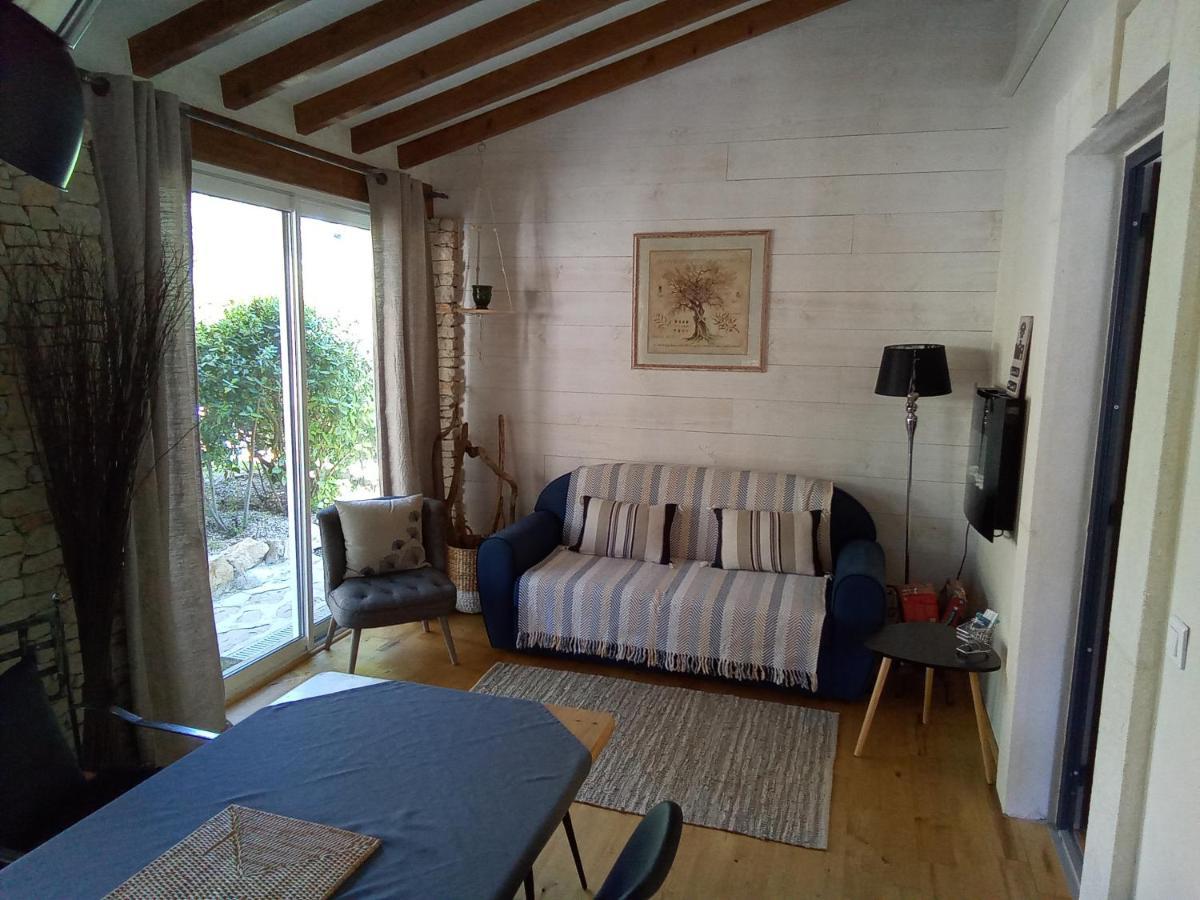 La Chambre Haute Et Son Spa นีมส์ ภายนอก รูปภาพ