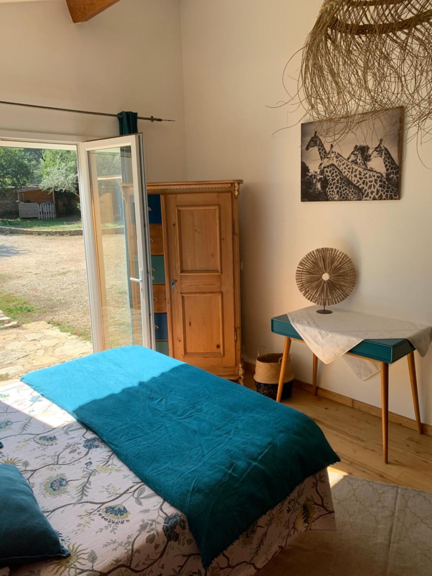 La Chambre Haute Et Son Spa นีมส์ ภายนอก รูปภาพ