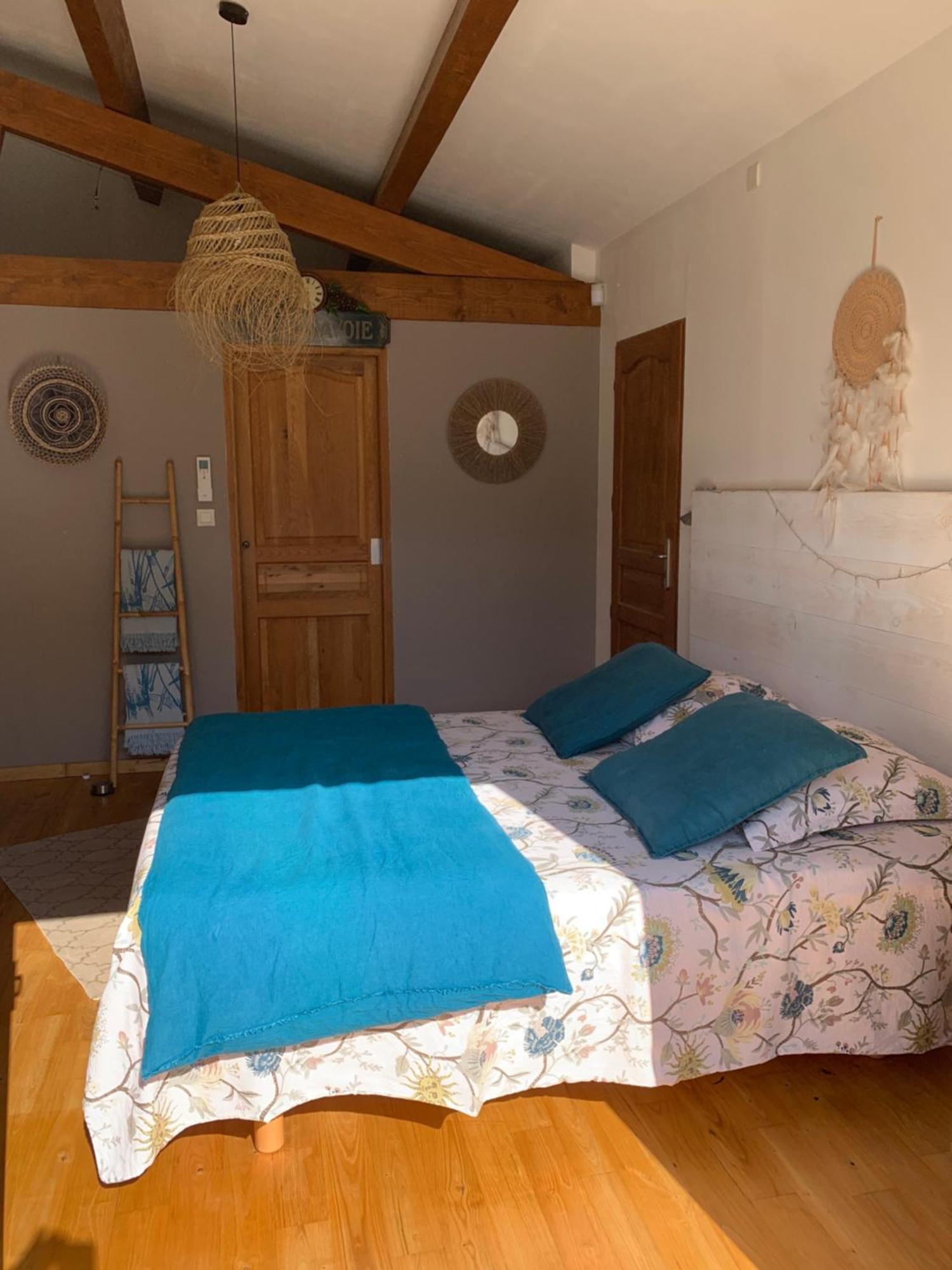 La Chambre Haute Et Son Spa นีมส์ ภายนอก รูปภาพ
